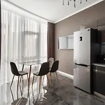Odessa Pearl Apart Arcadia *